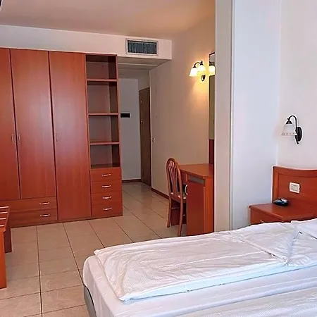 Florida Hotel